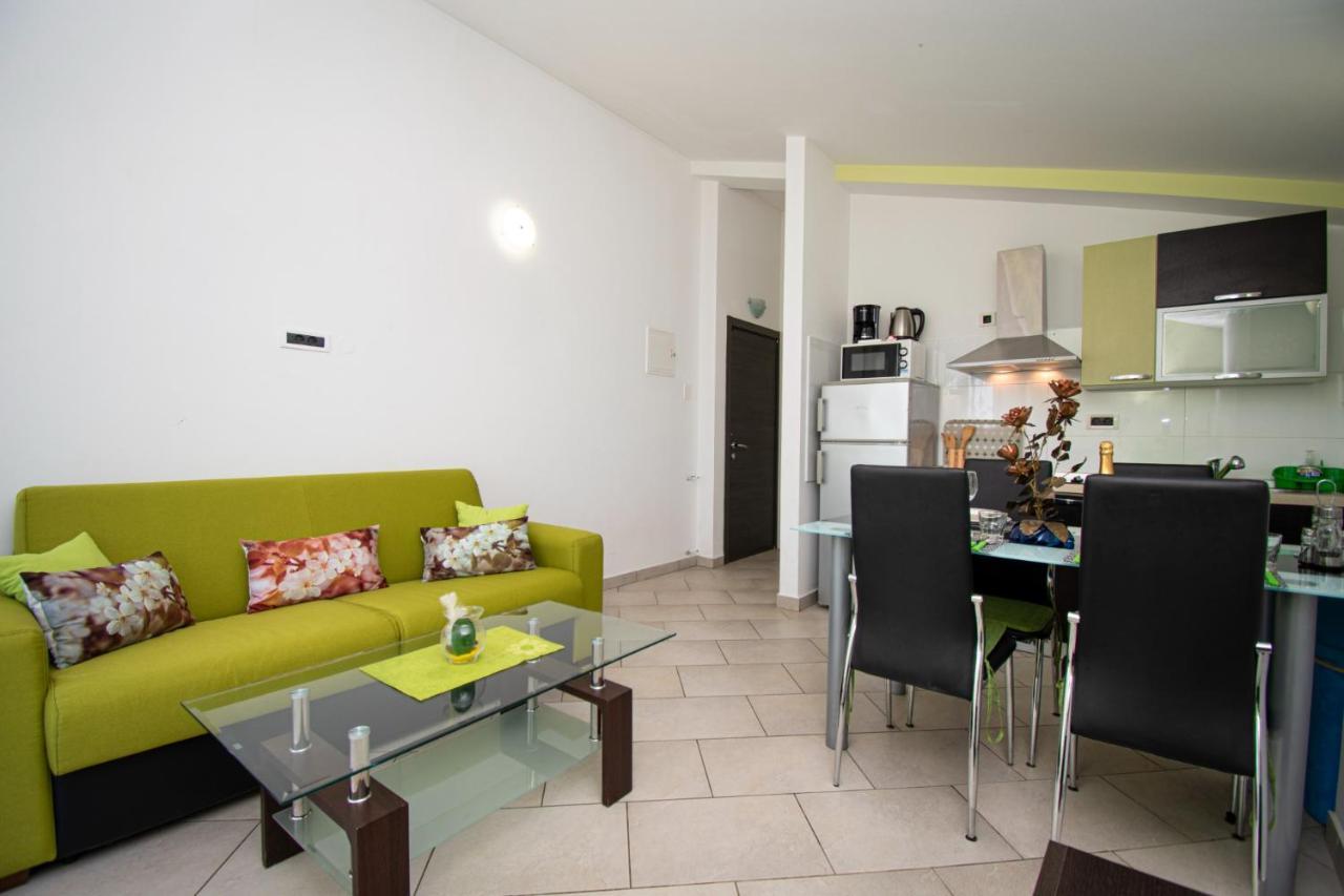 Apartments With Pool In Pula,Croatia Dış mekan fotoğraf